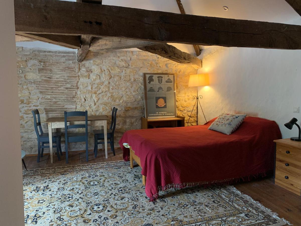 Townhouse 26 Chambres D'Hotes Civray Hotel Bagian luar foto