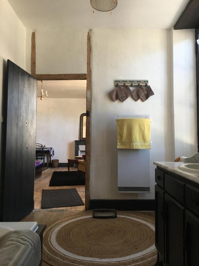 Townhouse 26 Chambres D'Hotes Civray Hotel Bagian luar foto